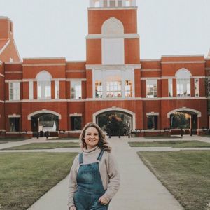 Meet your Posher, Jenny